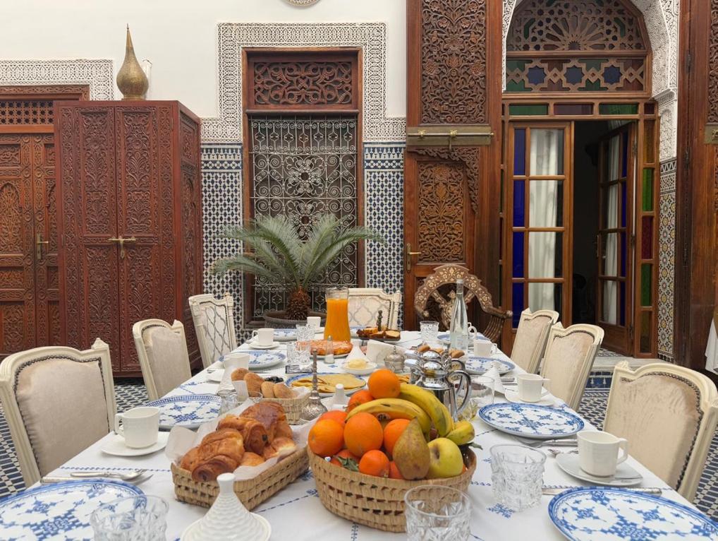 Riad Meyssane Фес Экстерьер фото
